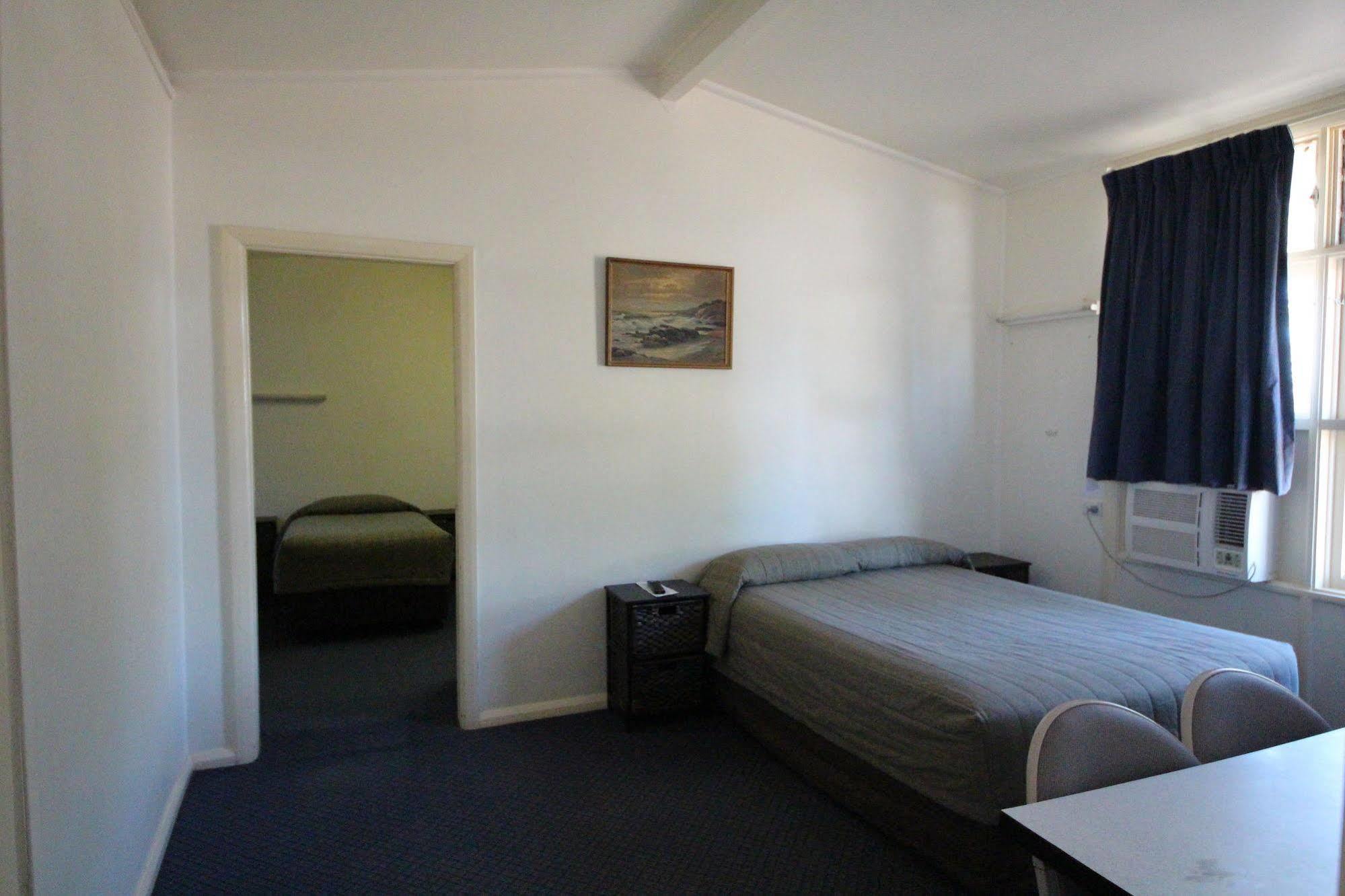 Coolabah Motel Walgett Exterior photo